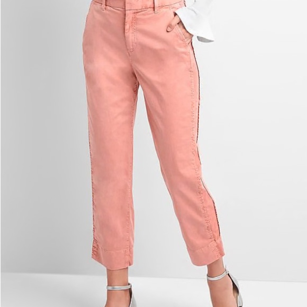 GAP Cropped Ankle Pants in Dusty Rose